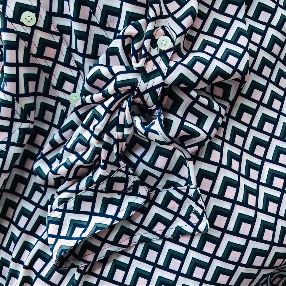 Loft Button Front Geometric Print Blouse - image 5
